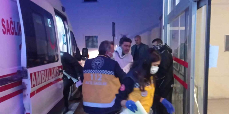 Adana’da trafik kazası: 2’si çocuk 4 yaralı