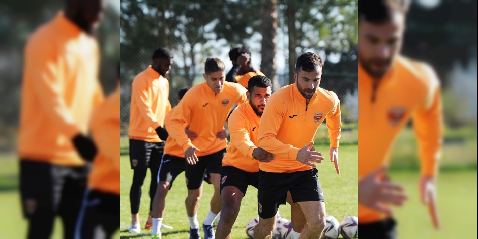 Adanaspor’da 3 futbolcunun koronavirüs testi pozitif çıktı