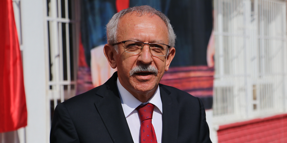 Kozan'da açılıştaydı: Adanalı Bakan Yardımcısı Ahmet Emre Bilgili görevden alındı